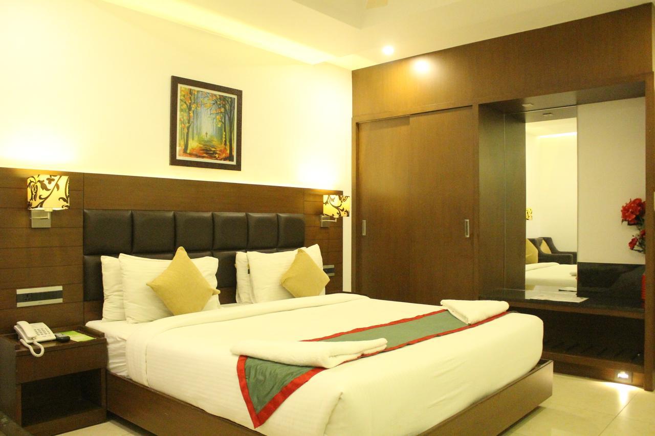 Hotel Nk Grand Park Airport Hotel Hotel 3*