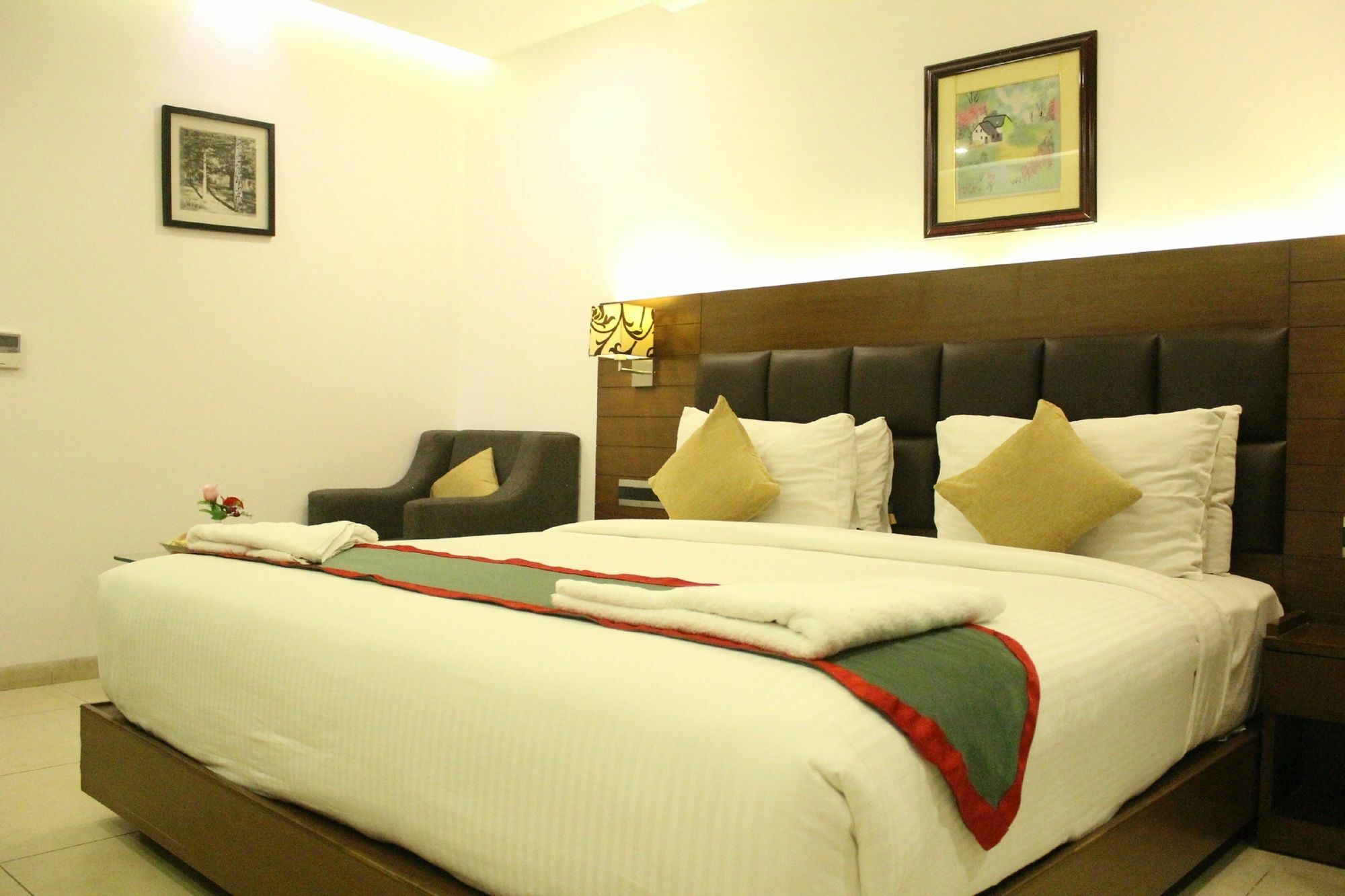 Hotel Nk Grand Park Airport Hotel